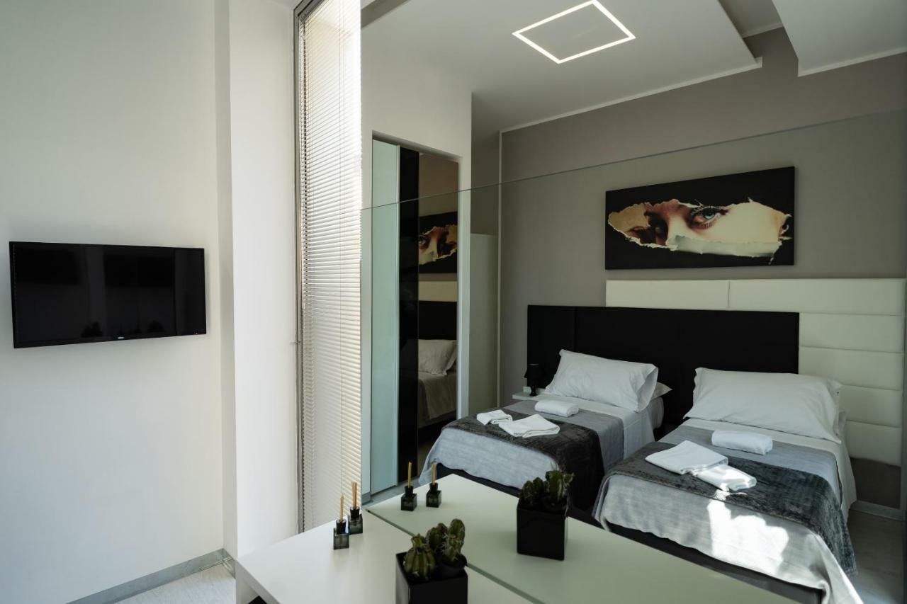 White Rooms Reggio di Calabria Exterior photo