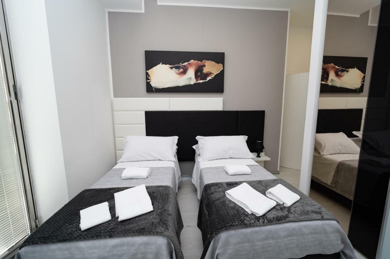White Rooms Reggio di Calabria Exterior photo