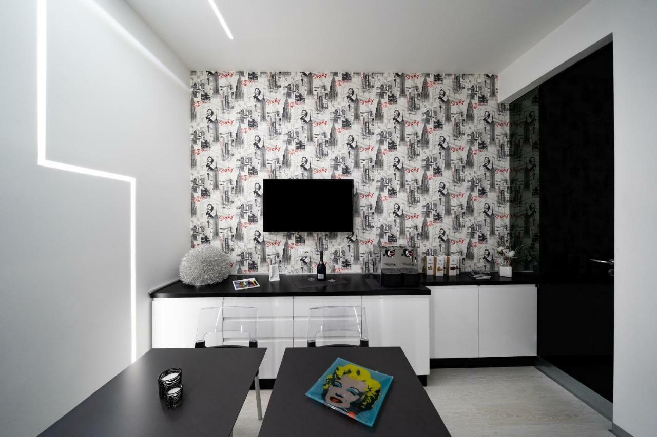 White Rooms Reggio di Calabria Exterior photo