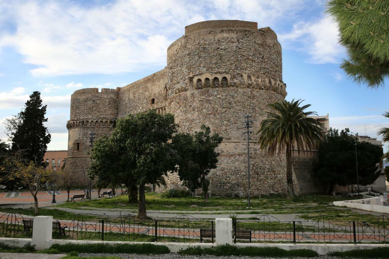 White Rooms Reggio di Calabria Exterior photo